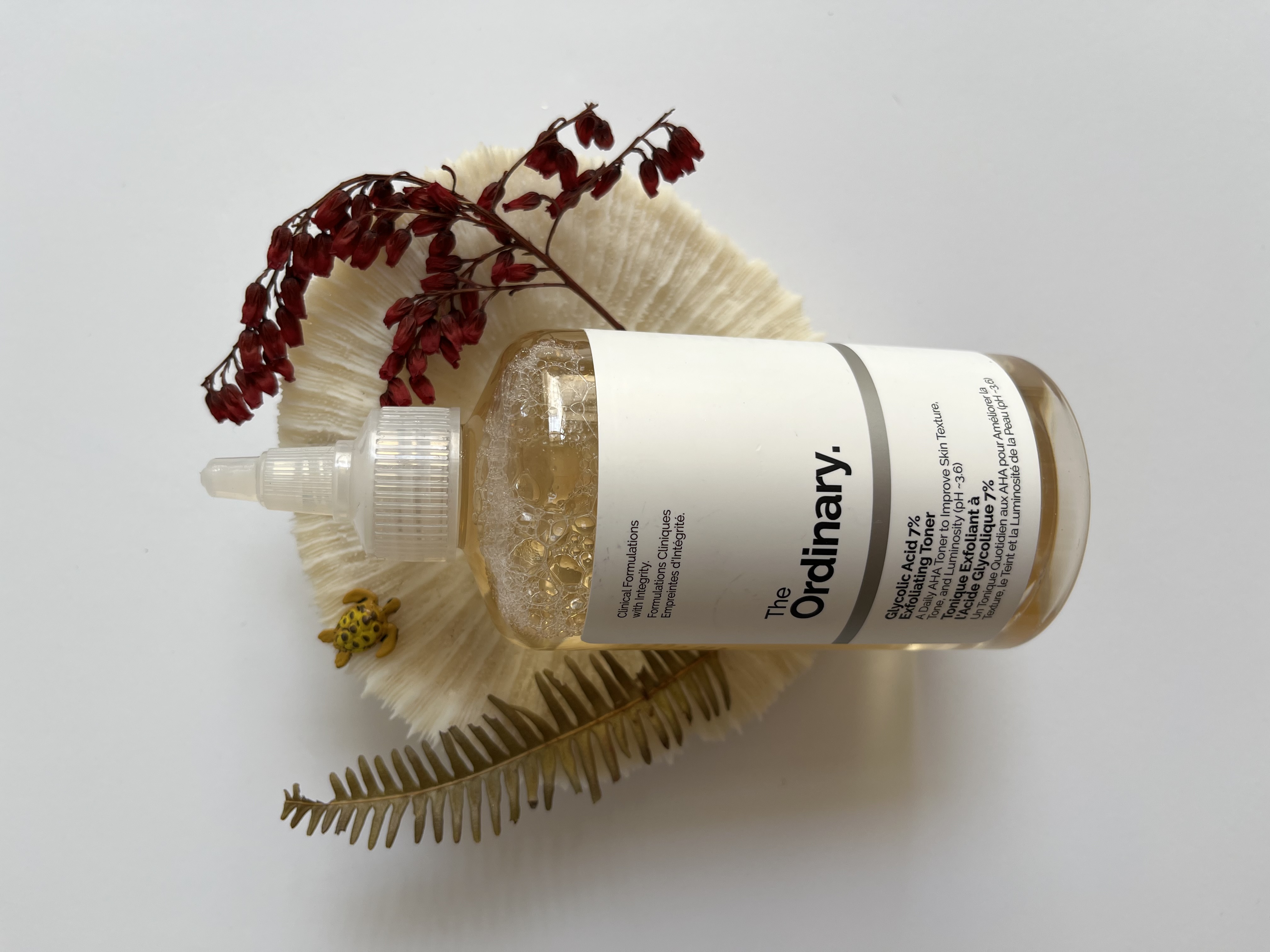 تونر گلیکولیک اسید ۷٪ اوردینری اصل– لایه‌بردار، روشن‌کننده و شفاف‌کننده پوست