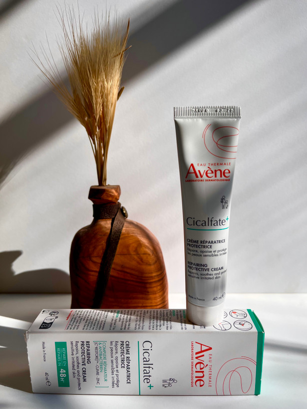 کرم ترمیم کننده و محافظ پوست سیکالفیت +Avene